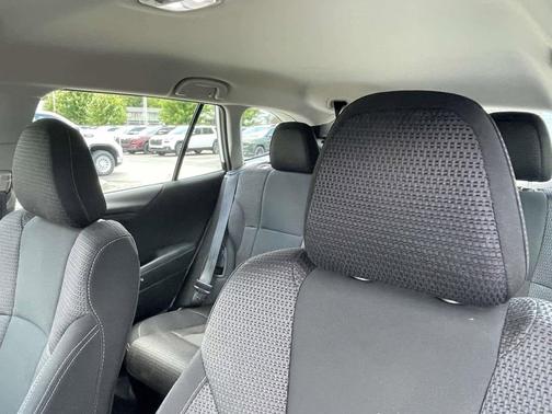 Crystal White Pearl 2023 Subaru Outback Base