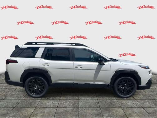 Crystal White Pearl 2026 Subaru Outback Limited XT