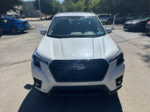 Crystal White Pearl 2024 Subaru Forester Premium