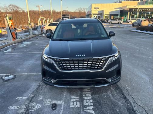 2024 Kia Carnival SX