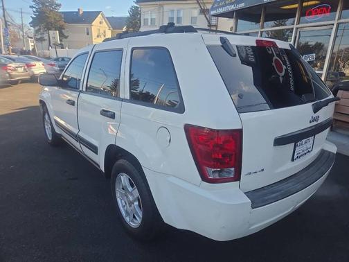 2005 Jeep Grand Cherokee Laredo