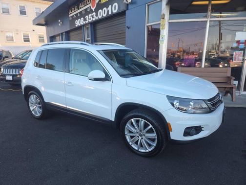 2014 Volkswagen Tiguan 4MOTION Auto SEL