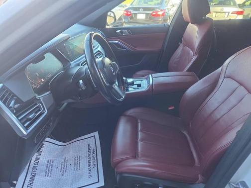 2022 BMW X6 xDrive40i