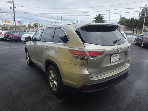 2016 Toyota Highlander Limited