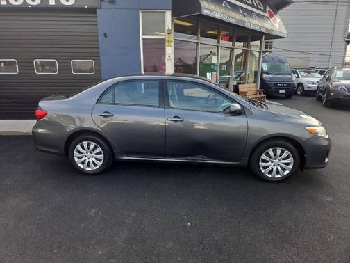 2012 Toyota Corolla LE