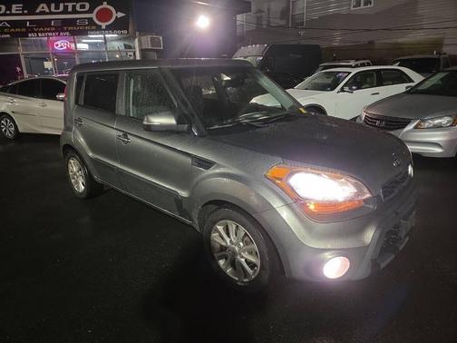 2012 Kia Soul +