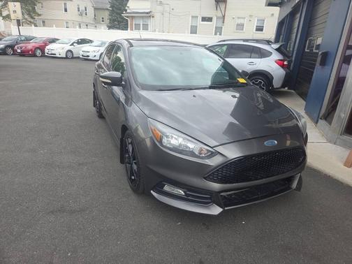 Magnetic 2015 Ford Focus ST