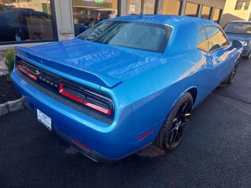 B5 Blue Pearl Coat 2015 Dodge Challenger R/T