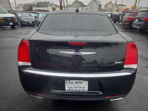 2019 Chrysler 300 Limited