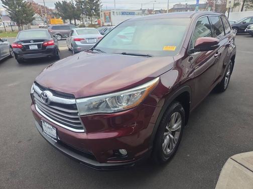 2015 Toyota Highlander LE