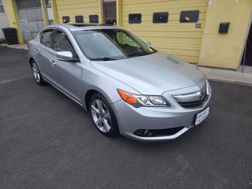 2013 Acura ILX 2.0L Technology