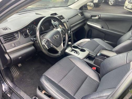 2014 Toyota Camry SE Sport