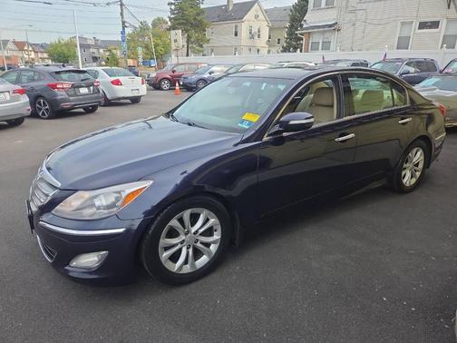 2012 Hyundai Genesis 3.8