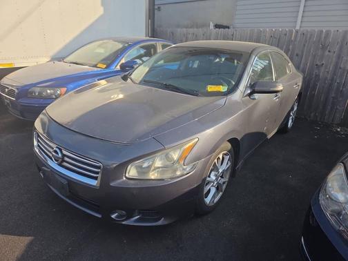 Brilliant Silver Metallic 2012 Nissan Maxima SV