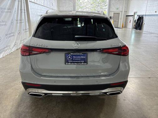 2025 Mercedes-Benz GLC 350e Base