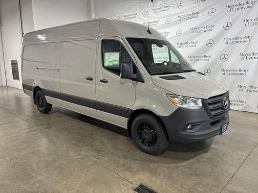 2025 Mercedes-Benz Sprinter 2500 High Roof
