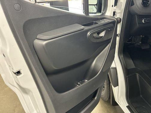 2025 Mercedes-Benz Sprinter 2500 High Roof