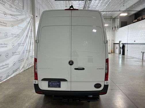 2025 Mercedes-Benz Sprinter 2500 High Roof