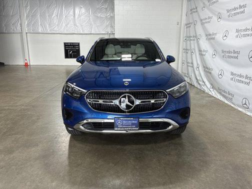2025 Mercedes-Benz GLC 350e Base
