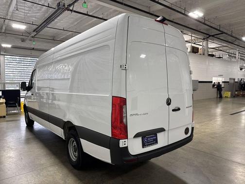 2025 Mercedes-Benz Sprinter 3500XD High Roof