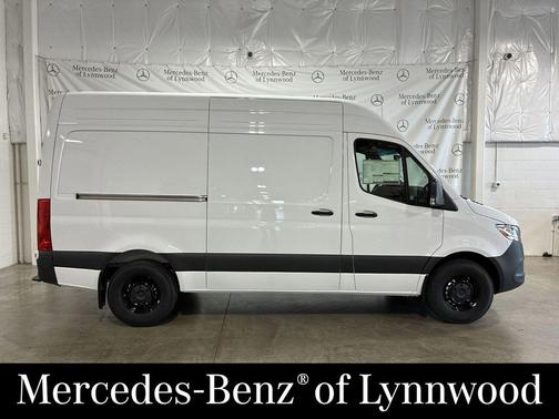 2025 Mercedes-Benz Sprinter 2500 Standard Roof