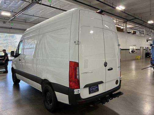 2025 Mercedes-Benz Sprinter 2500 High Roof