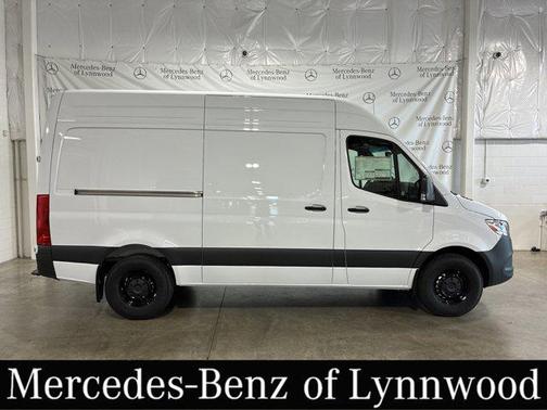 2025 Mercedes-Benz Sprinter 2500 High Roof
