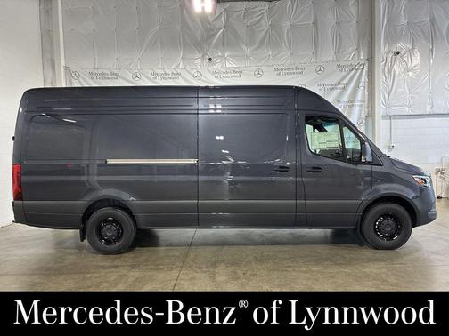 2025 Mercedes-Benz Sprinter 2500 High Roof