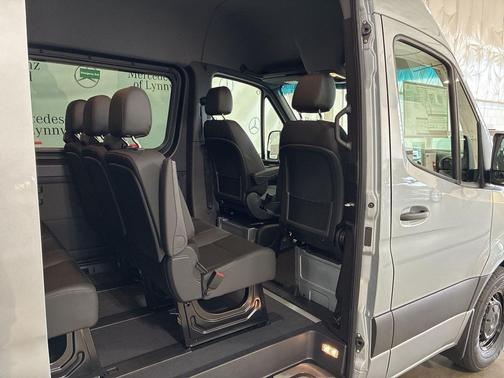 2025 Mercedes-Benz Sprinter 2500 Passenger 144 WB