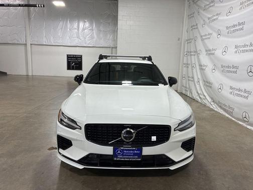 2024 Volvo V60 Recharge Plug-In Hybrid Polestar