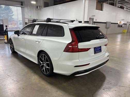 2024 Volvo V60 Recharge Plug-In Hybrid Polestar