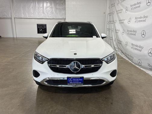 2025 Mercedes-Benz GLC 300 4MATIC