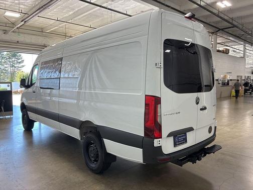 2025 Mercedes-Benz Sprinter 2500 High Roof
