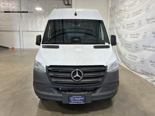 2025 Mercedes-Benz Sprinter 2500 High Roof