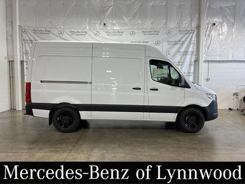 2025 Mercedes-Benz Sprinter 2500 High Roof