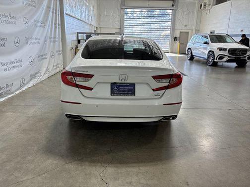 2019 Honda Accord Touring 2.0T
