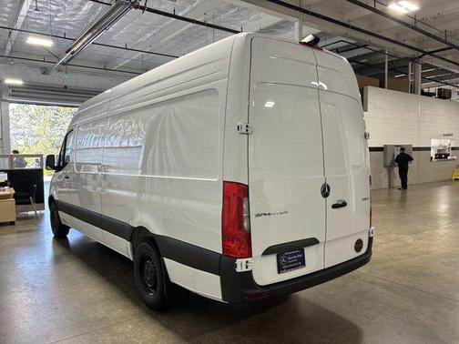 2025 Mercedes-Benz Sprinter 2500 High Roof