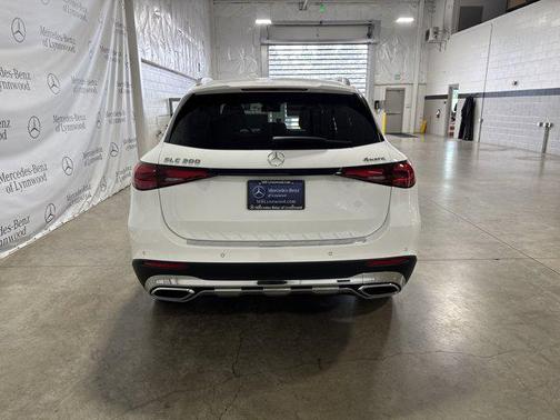 2025 Mercedes-Benz GLC 300 4MATIC