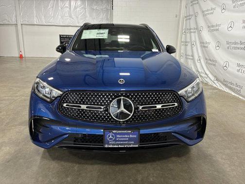 2025 Mercedes-Benz GLC 300 4MATIC