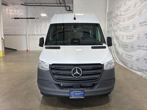2025 Mercedes-Benz Sprinter 2500 High Roof