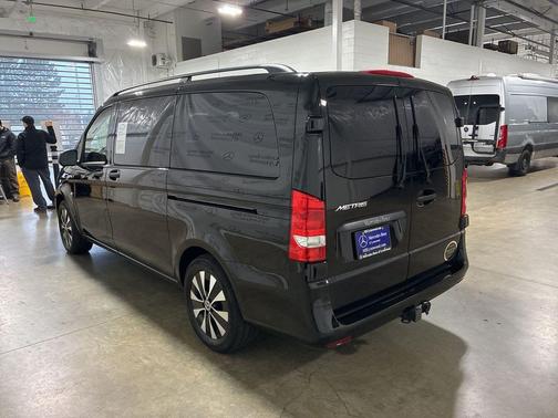 2023 Mercedes-Benz Metris Base