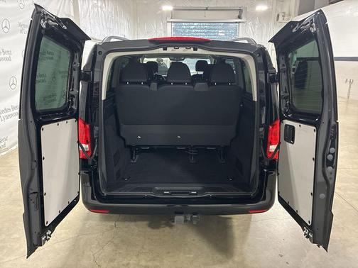 2023 Mercedes-Benz Metris Base