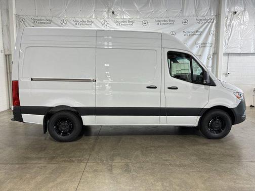 2025 Mercedes-Benz Sprinter 2500 High Roof