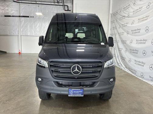 2025 Mercedes-Benz Sprinter 2500 High Roof