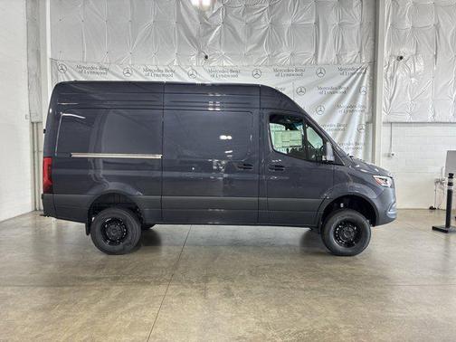 2025 Mercedes-Benz Sprinter 2500 High Roof
