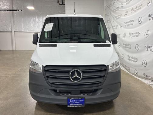 2025 Mercedes-Benz Sprinter 2500 Standard Roof