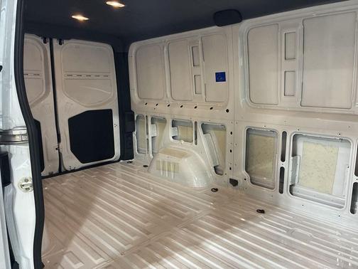 2025 Mercedes-Benz Sprinter 2500 Standard Roof