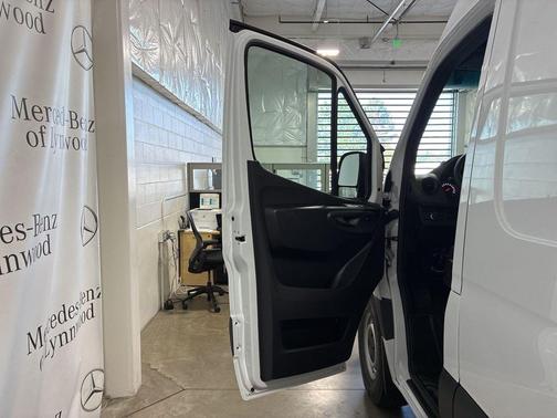 2025 Mercedes-Benz Sprinter 2500 High Roof
