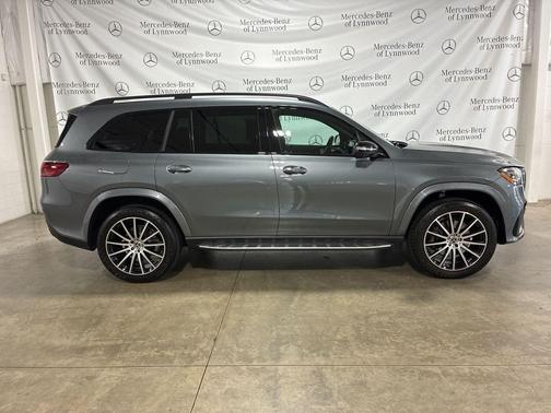 2025 Mercedes-Benz GLS 580 4MATIC