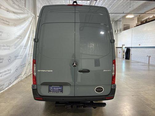 2025 Mercedes-Benz Sprinter 2500 High Roof
